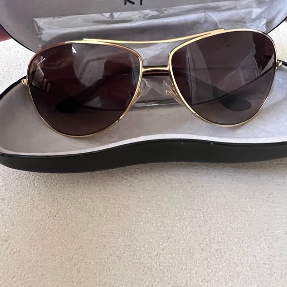 Ray-Ban 63mm aviator sunglasses excellent condition - Picture 4 of 11